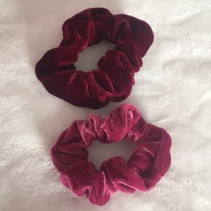 Bundle N $ave💕Velvet scrunchie bundle 💕